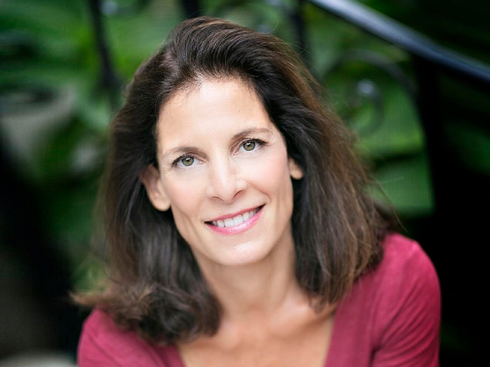 This is a profile image of Leigh Weiss